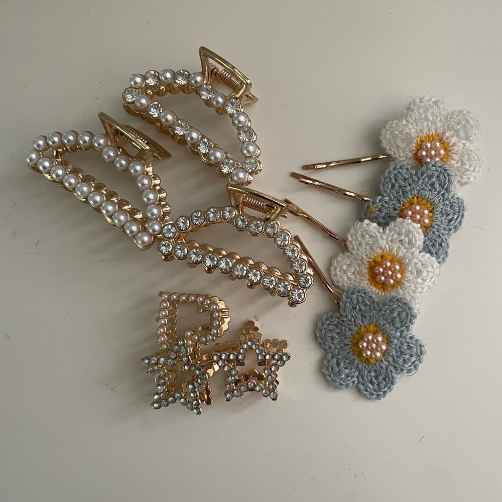 Elegant Pearl and Floral Hair Clip Set